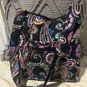 ❤️Vera Bradley Bandana Swirl Hipstet